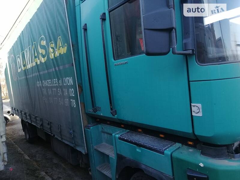 Тентованый Renault Magnum 2003 в Днепре