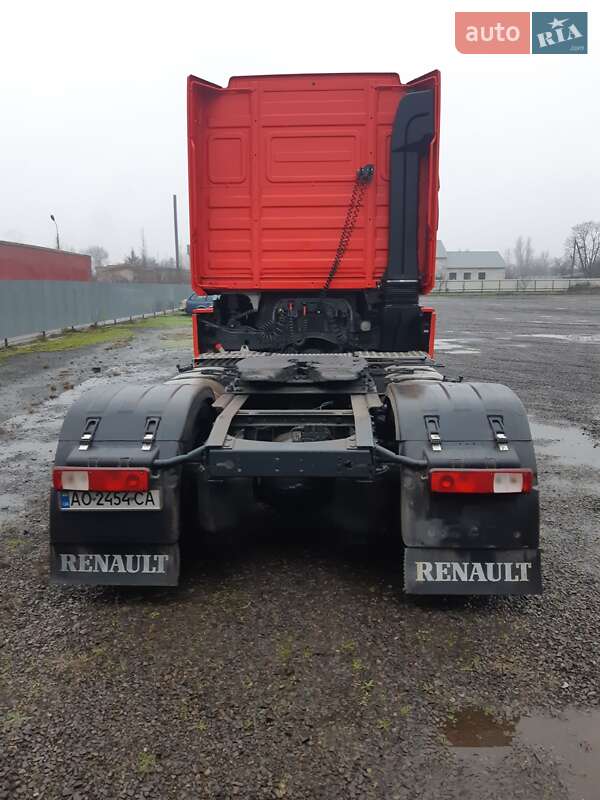 Тягач Renault Magnum 2007 в Иршаве