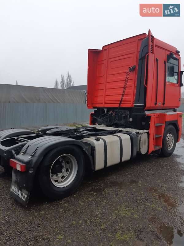 Тягач Renault Magnum 2007 в Иршаве