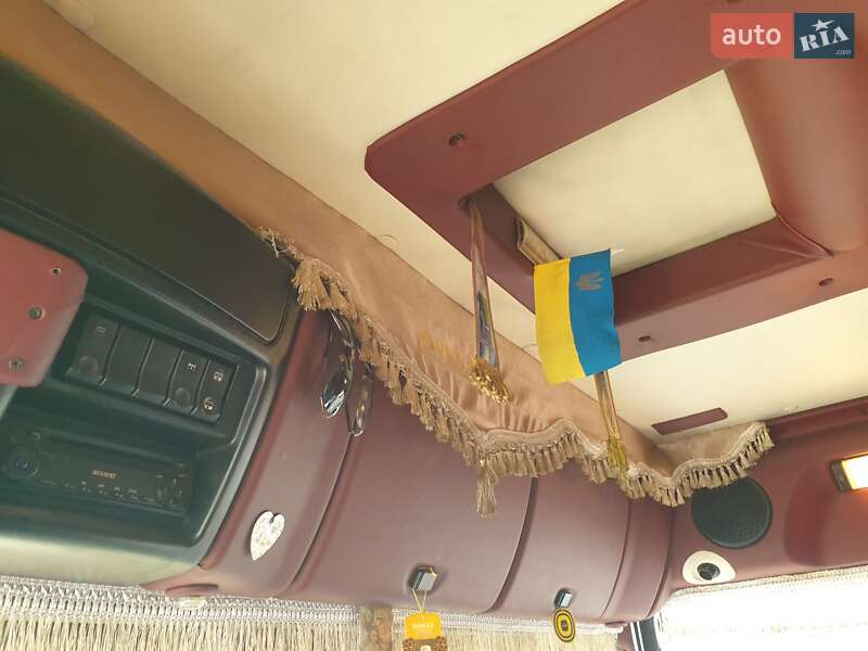 Тягач Renault Magnum 2008 в Львове