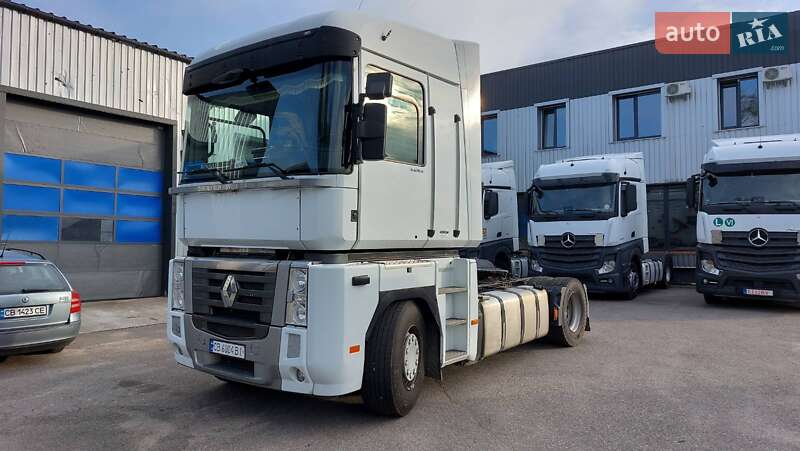 Renault Magnum 2013