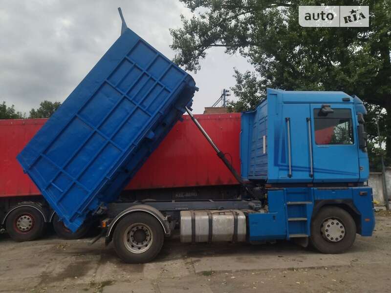 Renault Magnum 2001