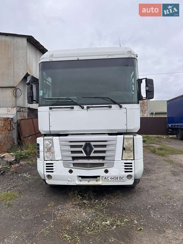 Тягач Renault Magnum 2004 в Луцьку