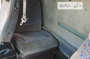 Тягач Renault Magnum 2006 в 