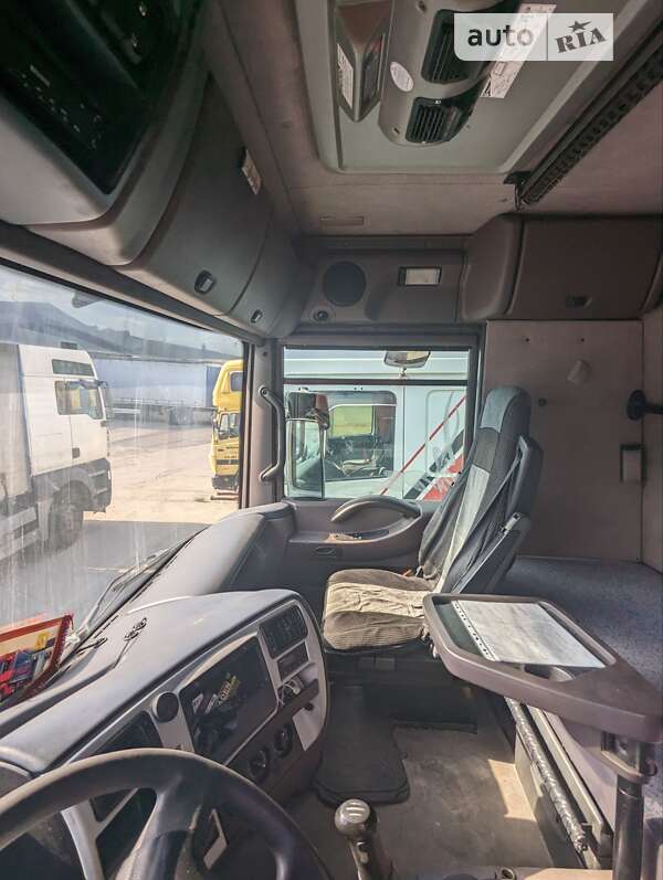 Тягач Renault Magnum 2003 в Запорожье