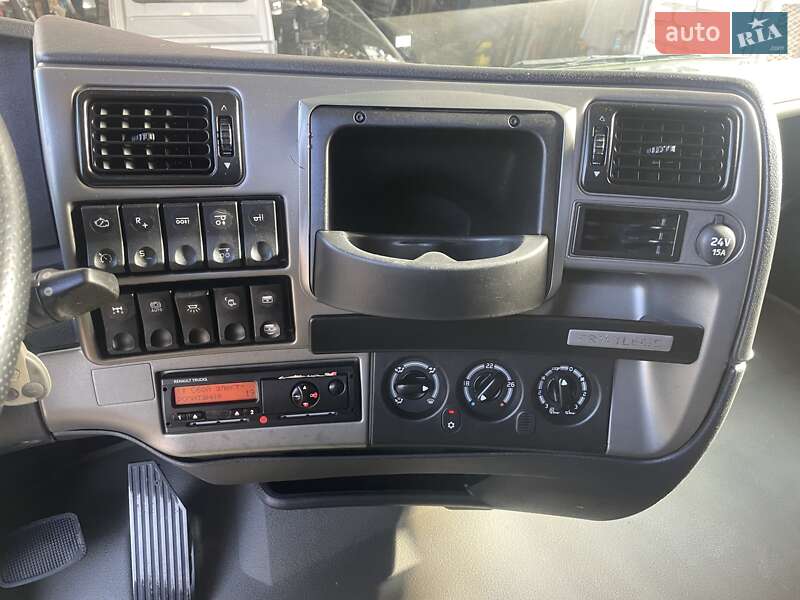Тягач Renault Magnum 2011 в Луцке