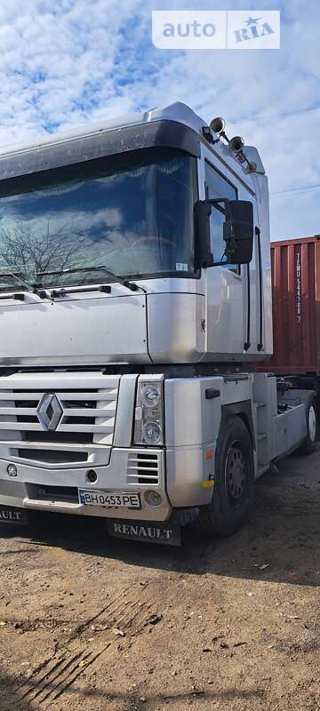 Renault Magnum 2005