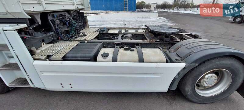 Тягач Renault Magnum 2012 в Ужгороде