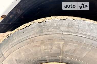 Тягач Renault Magnum 2005 в 