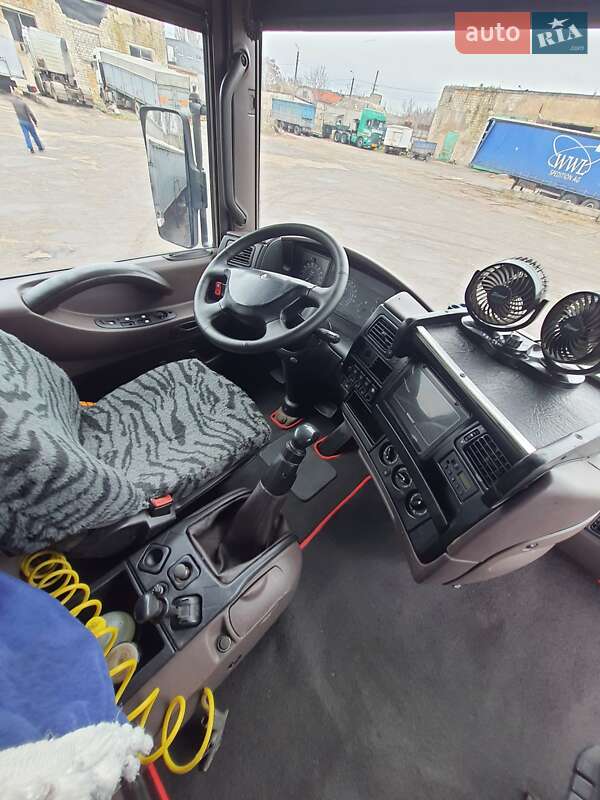 Контейнеровоз Renault Magnum 1998 в Миколаєві