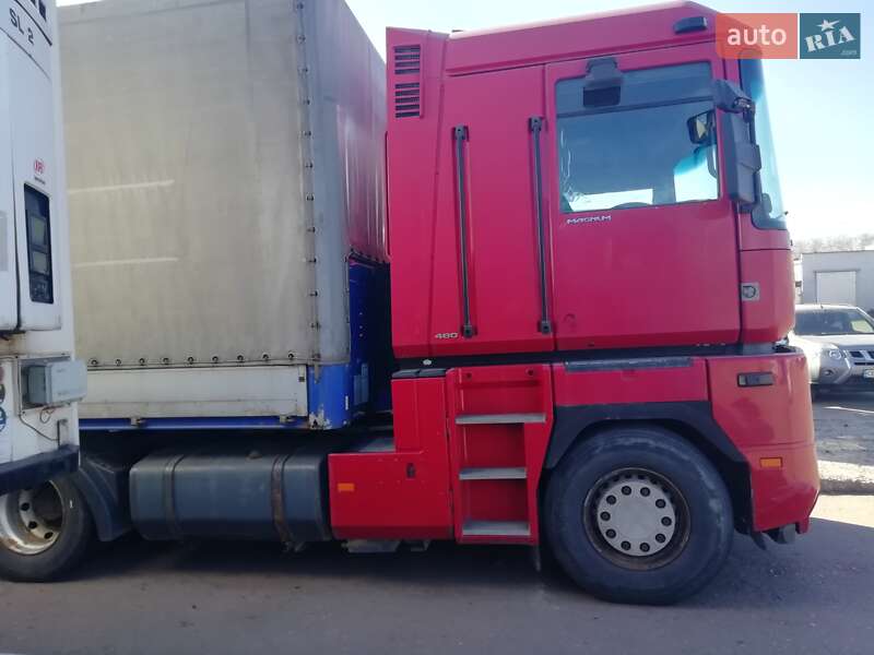 Тягач Renault Magnum 2003 в Чернигове