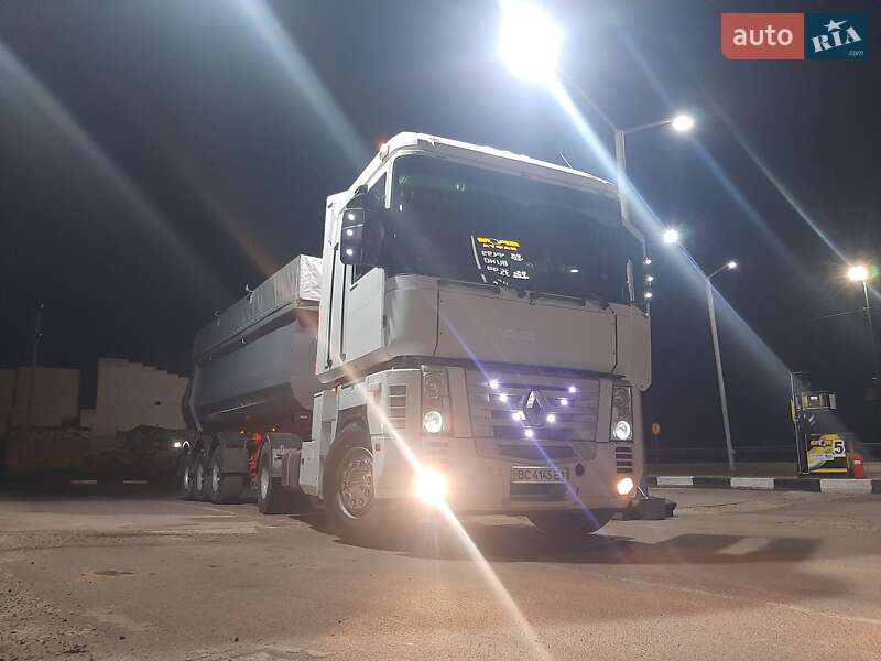 Тягач Renault Magnum 2002 в Львове