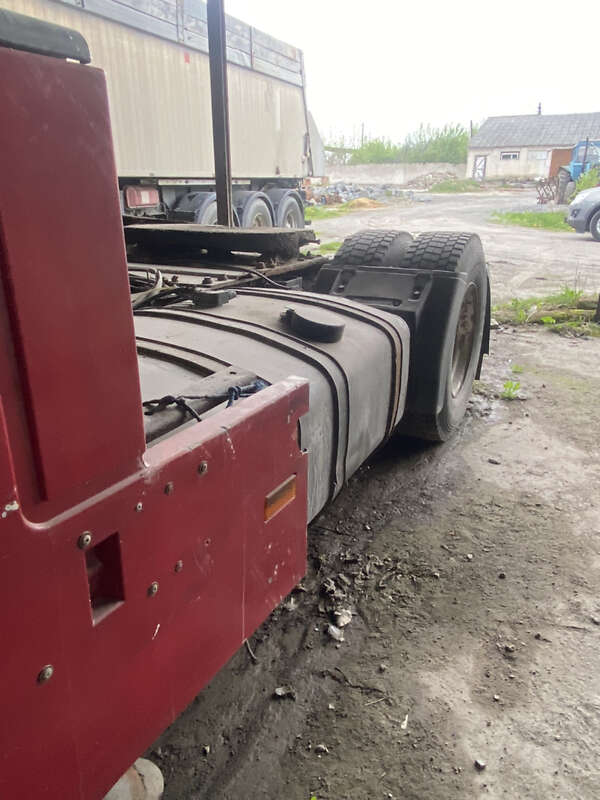 Тягач Renault Magnum 2003 в Кореці