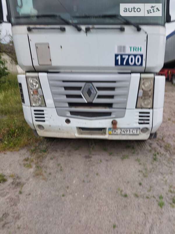 Тягач Renault Magnum 2004 в Золочеве