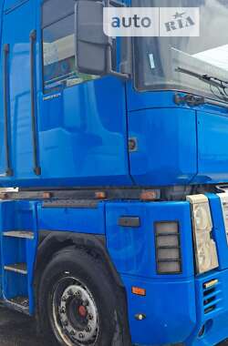 Контейнеровоз Renault Magnum 2002 в 