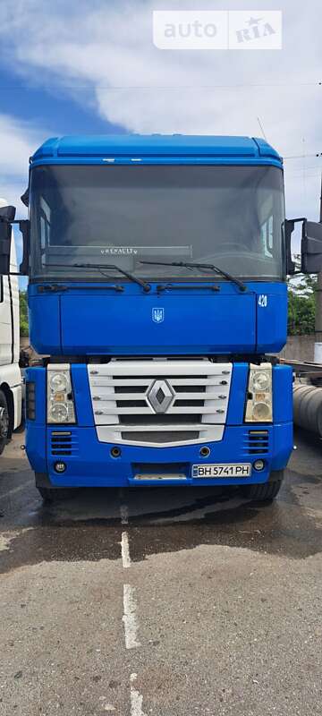 Renault Magnum 2002