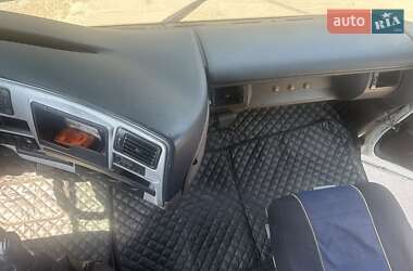 Грузовой фургон Renault Magnum 2003 в 