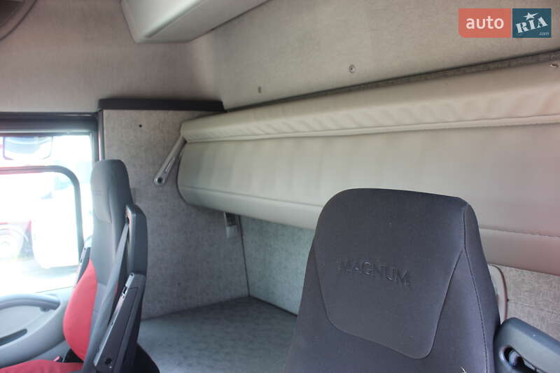 Тягач Renault Magnum 2010 в Хусті