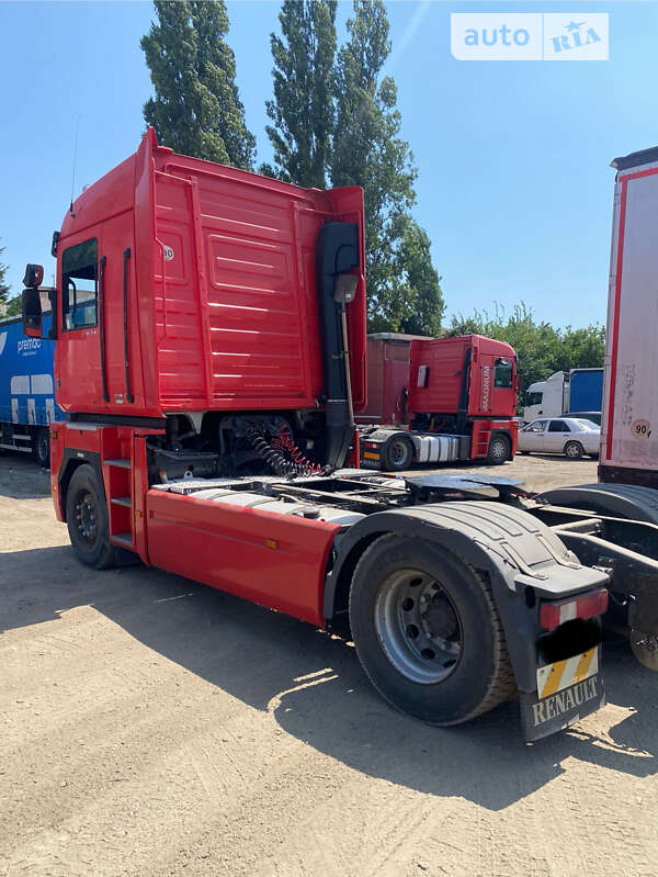 Тягач Renault Magnum 2012 в Ужгороде