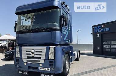 Тягач Renault Magnum 2001 в 