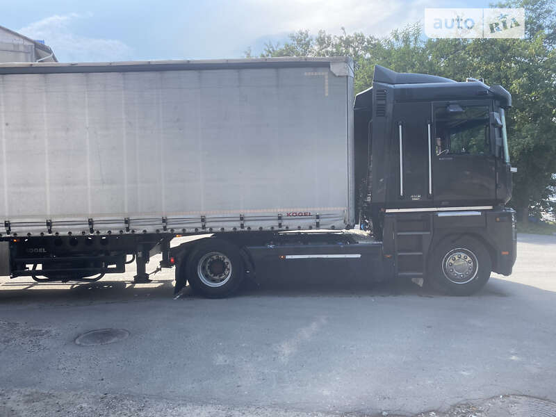 Тягач Renault Magnum 2008 в Львові