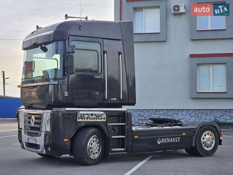 Renault Magnum 2011