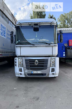 Тягач Renault Magnum 2011 в Луцке