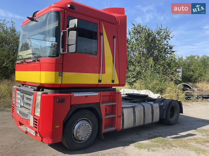 Тягач Renault Magnum 2007 в Новомосковську