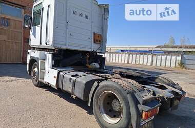 Тягач Renault Magnum 2002 в Лебедині