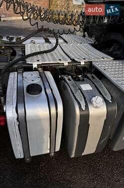 Тягач Renault Magnum 2012 в 