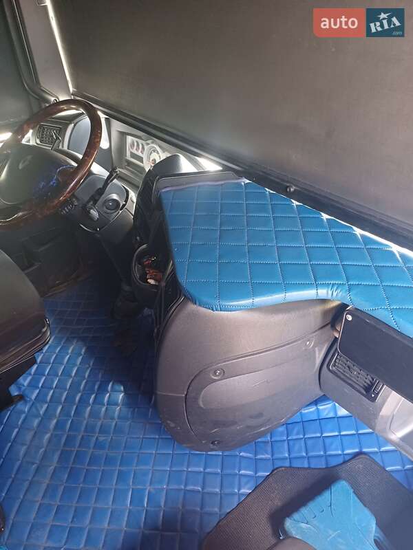 Тягач Renault Magnum 2009 в Іванівці