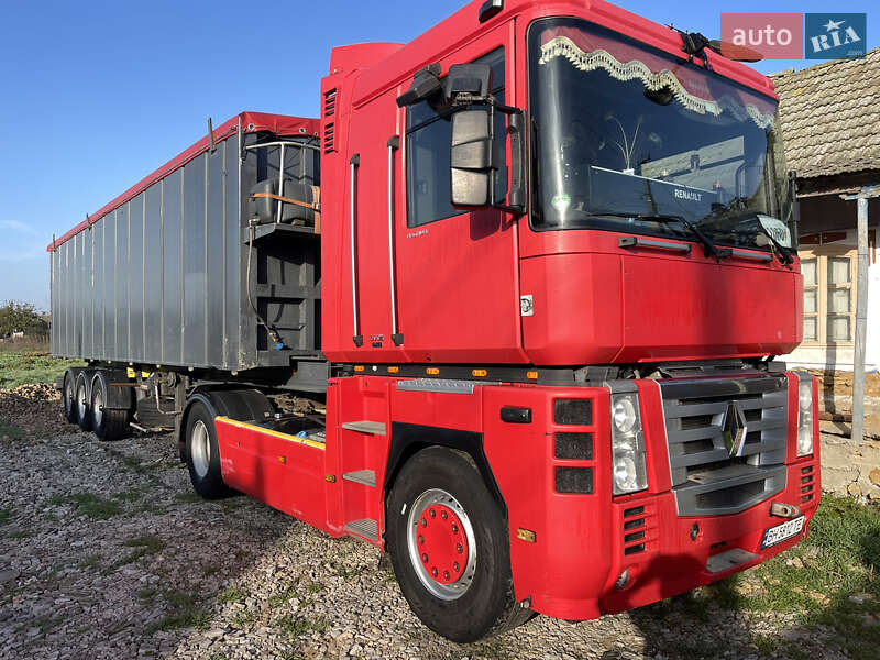 Самосвал Renault Magnum 2007 в Сарате