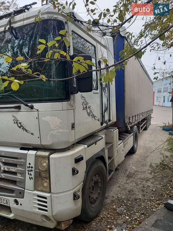 Тягач Renault Magnum 2004 в Запорожье
