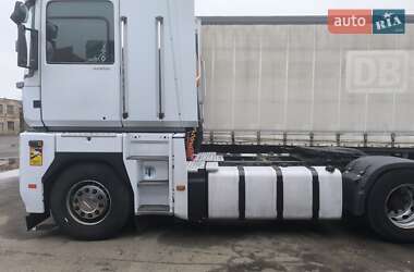 Тягач Renault Magnum 2009 в 