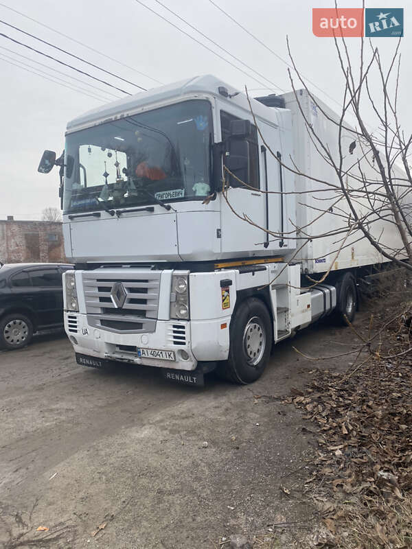 Тягач Renault Magnum 2004 в Чернигове