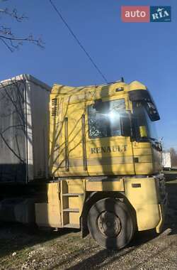 Тягач Renault Magnum 2003 в Тячеве