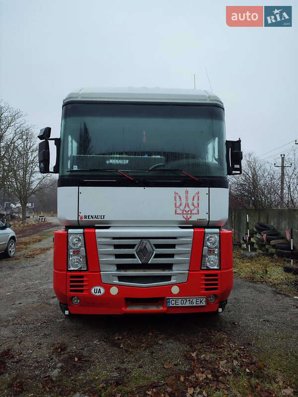 Тягач Renault Magnum 1999 в 