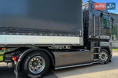 Тягач Renault Magnum 2009 в 