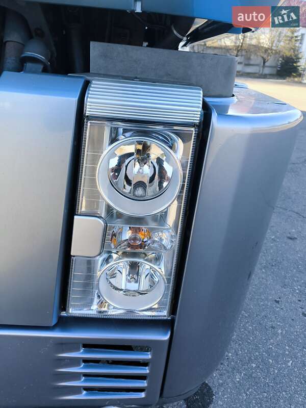 Тягач Renault Magnum 2008 в Львові