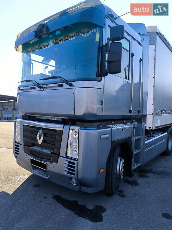 Тягач Renault Magnum 2008 в Львові