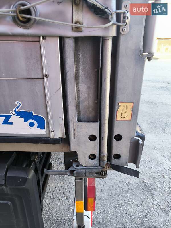 Тягач Renault Magnum 2008 в Львові