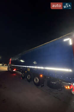 Тягач Renault Magnum 2006 в 