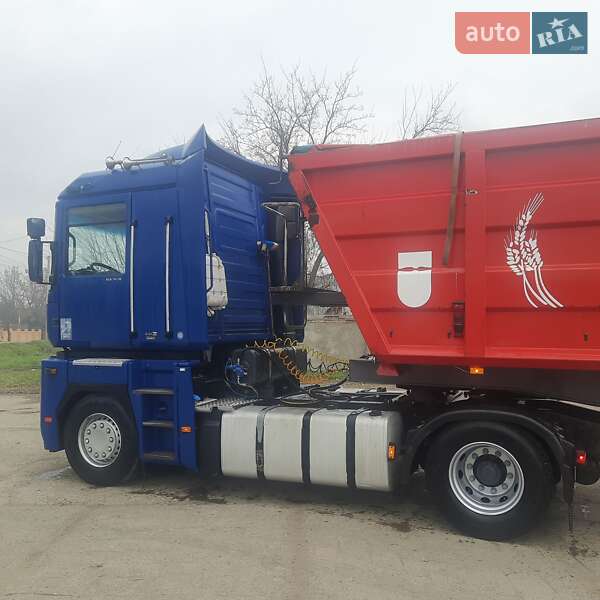 Тягач Renault Magnum 2007 в Ровно