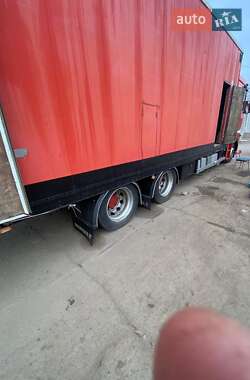 Грузовой фургон Renault Magnum 2003 в 