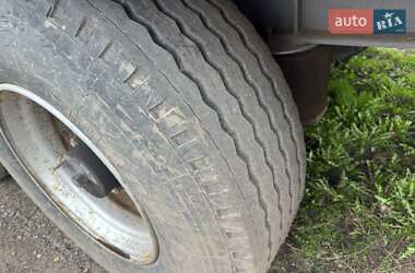 Тягач Renault Magnum 2004 в 