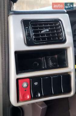 Тягач Renault Magnum 2005 в 