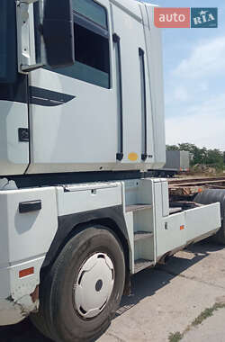 Тягач Renault Magnum 1998 в 