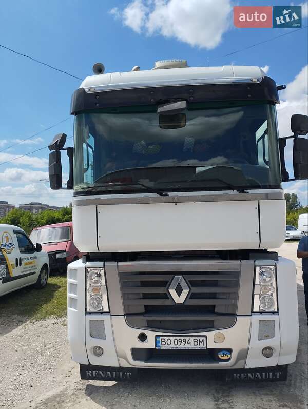 Renault Magnum 2011