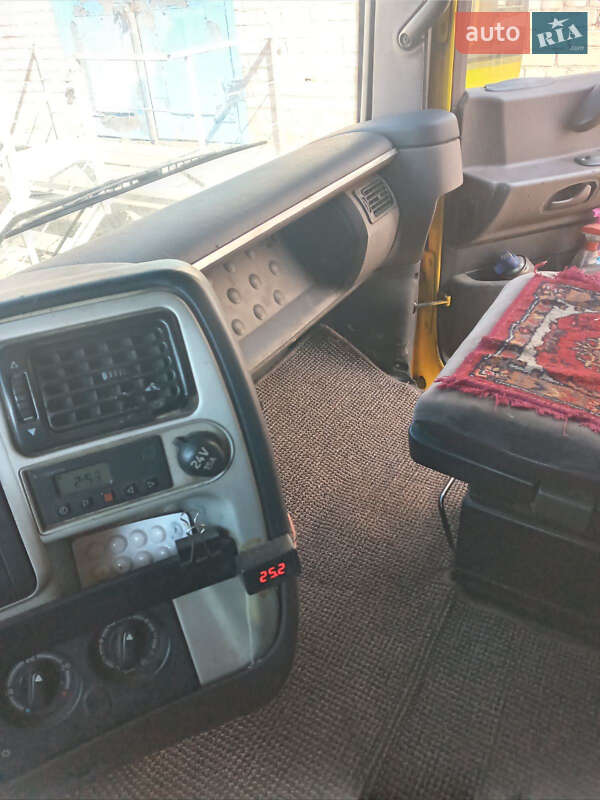 Тягач Renault Magnum 2005 в Запорожье фото 2 Тягач Renault Magnum 2005 в Запорожье