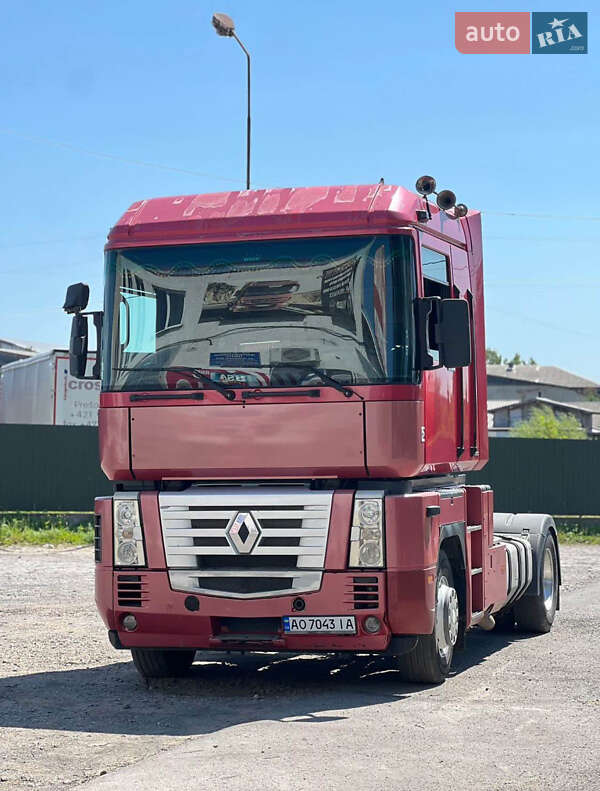 Renault Magnum 2003